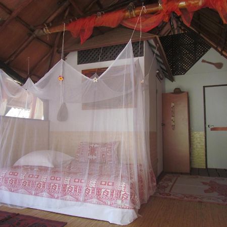 Location " La Pirogue " Maison D'Hotes A Moorea Haapiti Exterior photo